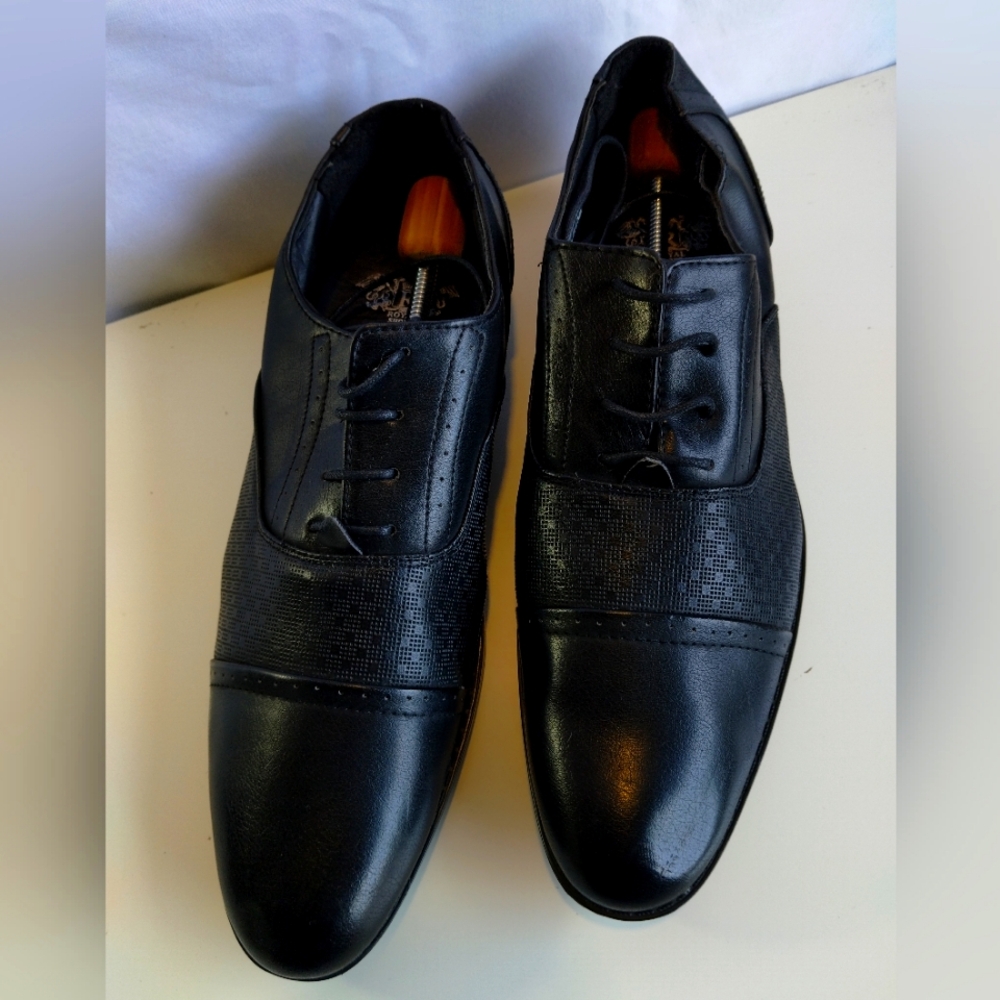 Royal Shoes